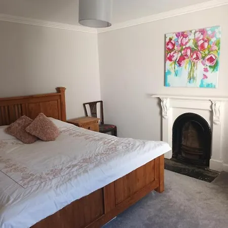 Eglinton Road - Entire House *