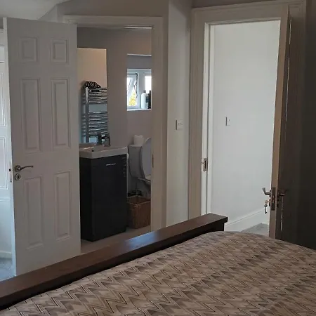 بيت ضيافة Eglinton Road - Entire House