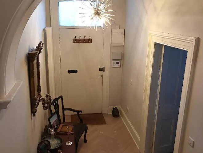 Eglinton Road - Entire House Guest house