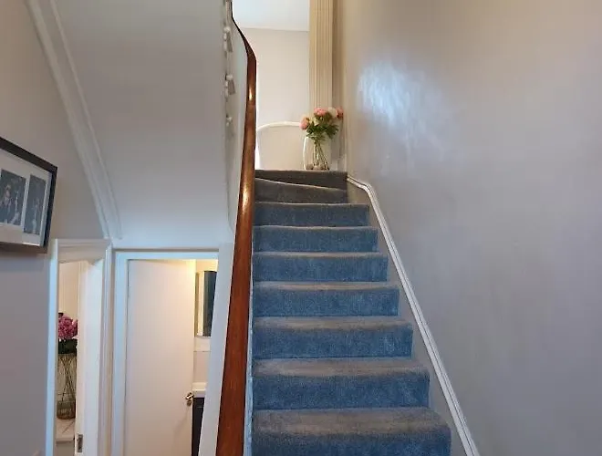 Eglinton Road - Entire House